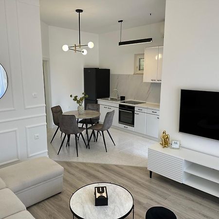Deluxe Apartments Kate Makarska Exterior foto
