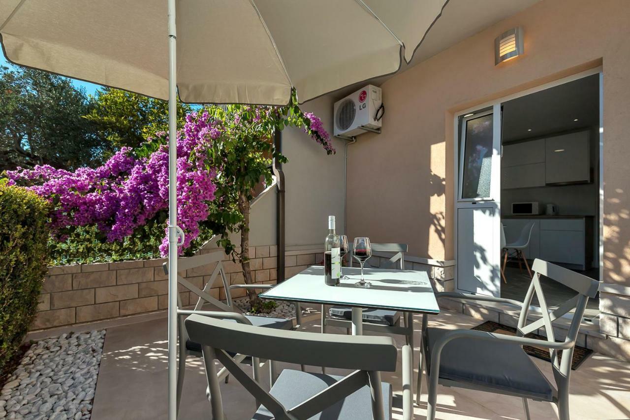 Deluxe Apartments Kate Makarska Exterior foto